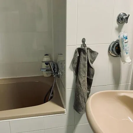 2 Z - An Der Bahn - Parkplatz - Balkon - Smarttv 아파트
