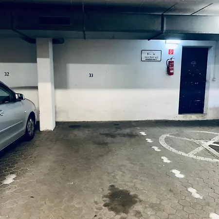 2 Z - An Der Bahn - Parkplatz - Balkon - Smarttv